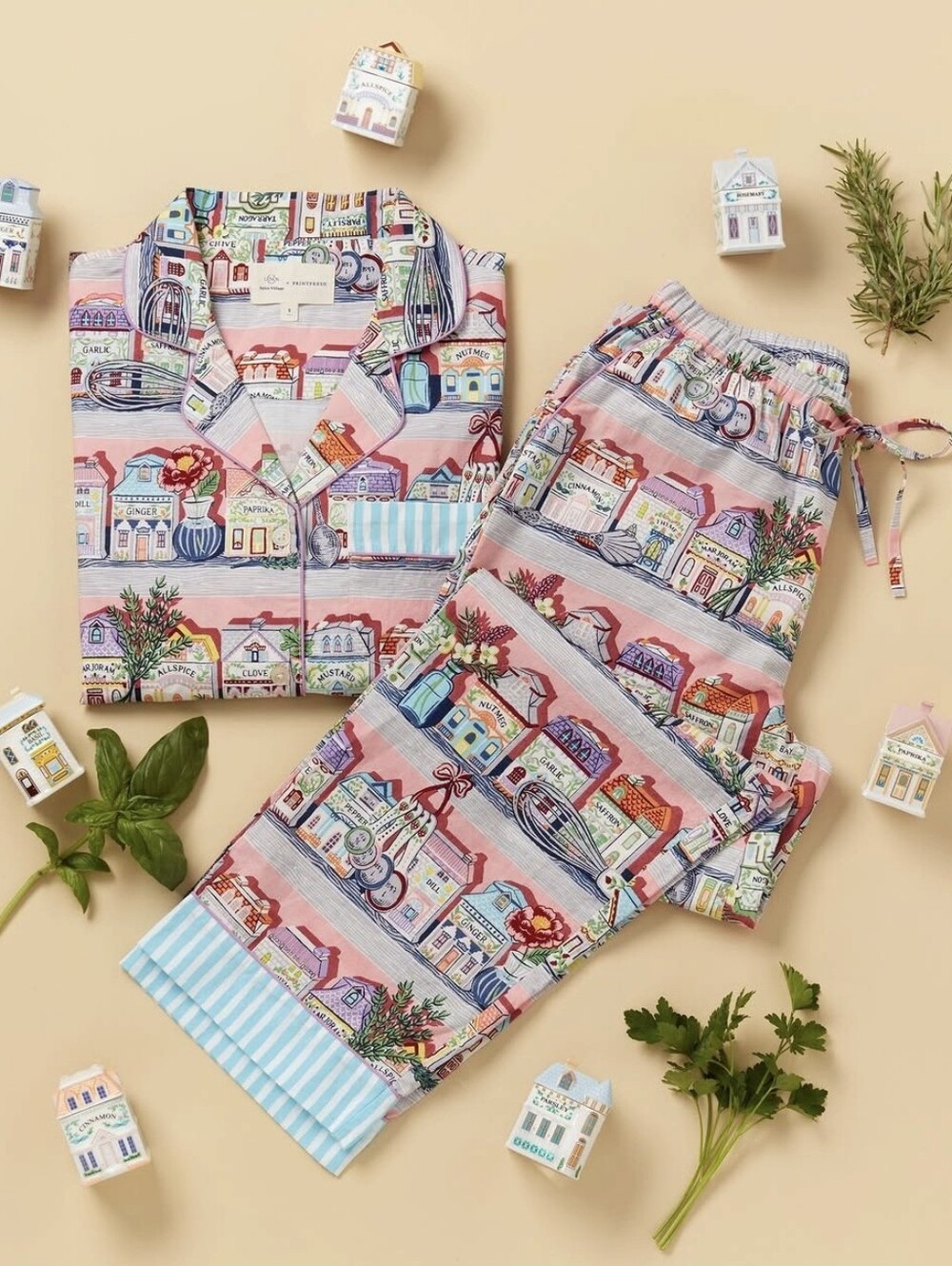 NWT Printfresh Lenox Spice Village Pajamas